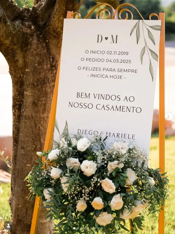 Diversos Cavalete suporte de ferro para quadros e fotos - Dourado
